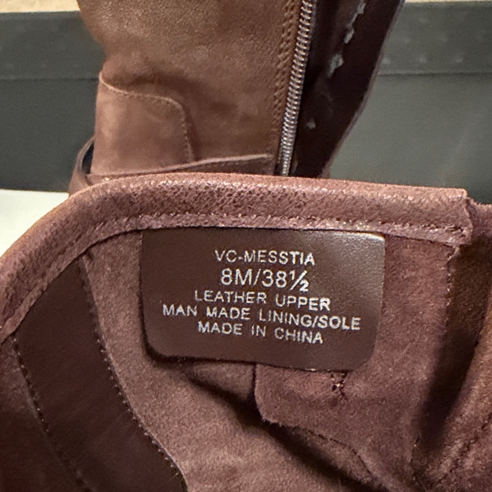 Vince Camuto Dark Brown Combat style Boots. 8M/ 38.5. Side zip. - Picture 12 of 13
